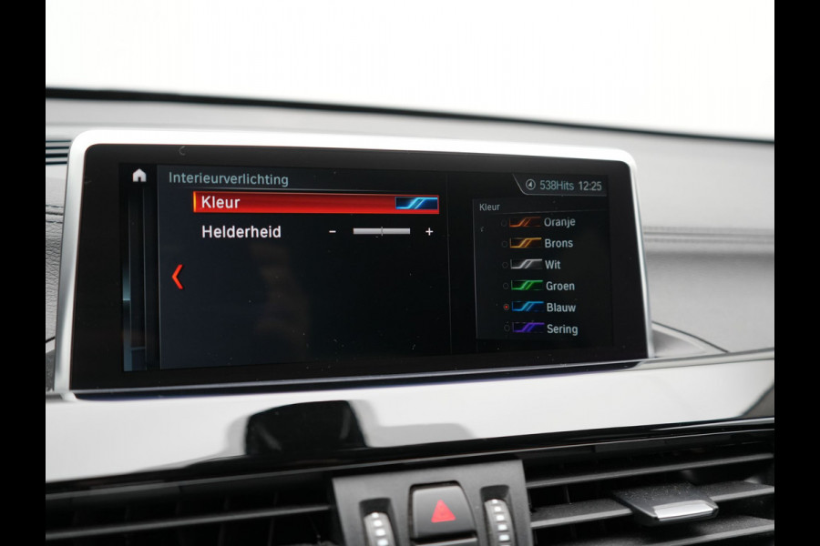 BMW X1 xDrive25e Sportline PHEV 221pk Dealer O.H. | Trekhaak Afn. | Adaptive Cruise | Camera | Sportstoelen Verwarmd | Sfeerverlichting | Keyless | LED Koplampen | Navigatie | DAB | Plug In Hybrid