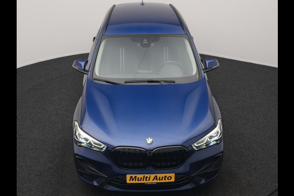 BMW X1 xDrive25e Sportline PHEV 221pk Dealer O.H. | Trekhaak Afn. | Adaptive Cruise | Camera | Sportstoelen Verwarmd | Sfeerverlichting | Keyless | LED Koplampen | Navigatie | DAB | Plug In Hybrid