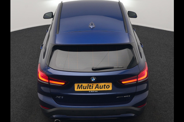 BMW X1 xDrive25e Sportline PHEV 221pk Dealer O.H. | Trekhaak Afn. | Adaptive Cruise | Camera | Sportstoelen Verwarmd | Sfeerverlichting | Keyless | LED Koplampen | Navigatie | DAB | Plug In Hybrid