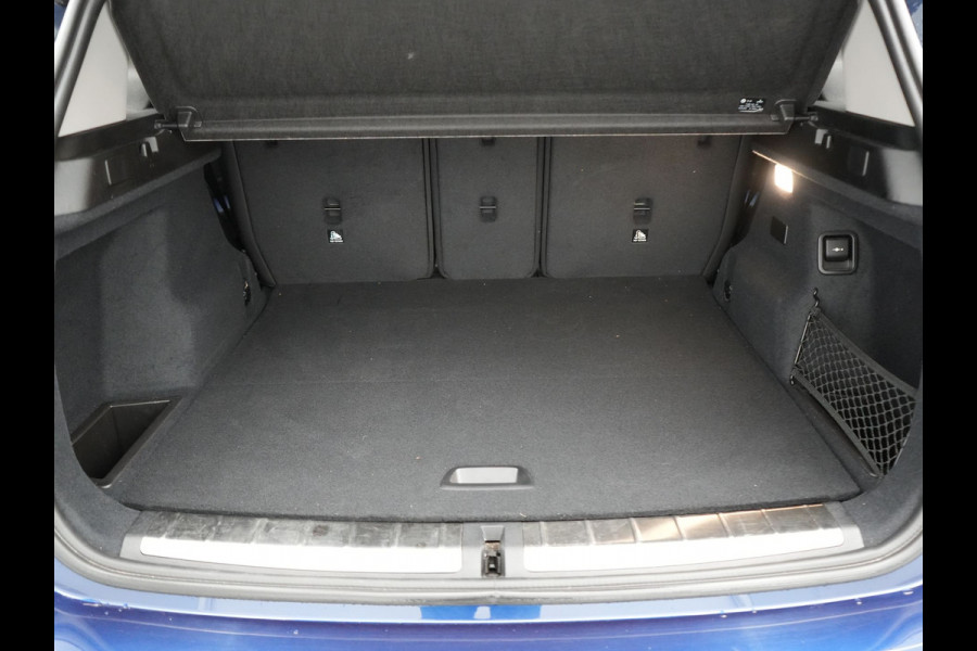 BMW X1 xDrive25e Sportline PHEV 221pk Dealer O.H. | Trekhaak Afn. | Adaptive Cruise | Camera | Sportstoelen Verwarmd | Sfeerverlichting | Keyless | LED Koplampen | Navigatie | DAB | Plug In Hybrid