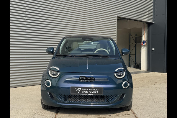 Fiat 500E La Prima 42 kWh Fiat 500e La Prima Leder | 17" | Pack Winter | Schuif/Kantel dak | Subsidie € 2.000,-