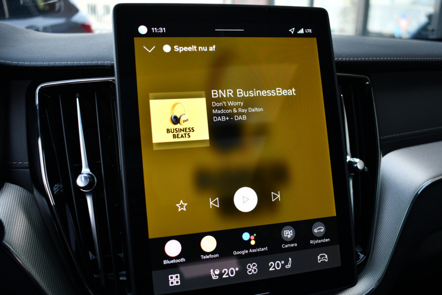 Volvo XC60 2.0 T6 Plug-in AWD Ultra Black Edition Pano ACC HUD 360 H/K 21inch Stuurverw