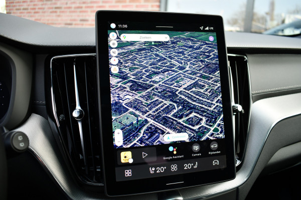 Volvo XC60 2.0 T6 Plug-in AWD Ultra Black Edition Pano ACC HUD 360 H/K 21inch Stuurverw