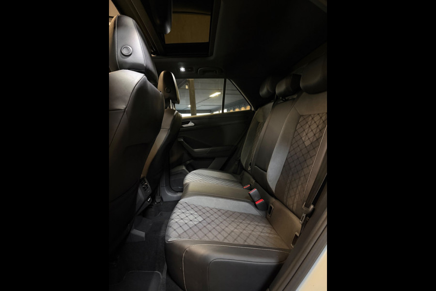 Volkswagen T-Roc 1.5 TSI 3X R-Line|PANO|ACC|CAM|BOMVOL!
