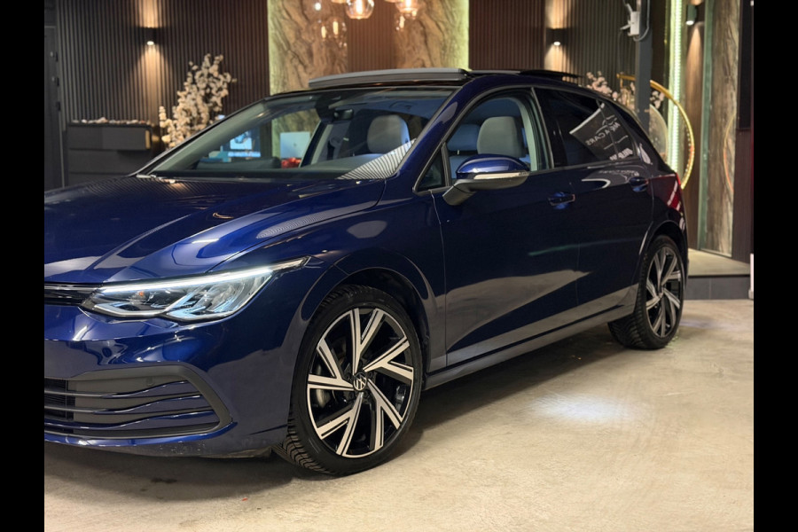 Volkswagen Golf 1.5 eTSI Life Business|PANORAMA