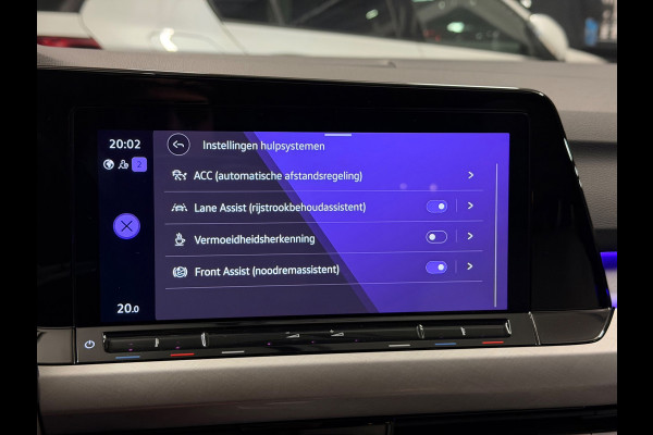 Volkswagen Golf 1.5 eTSI Life Business|PANORAMA