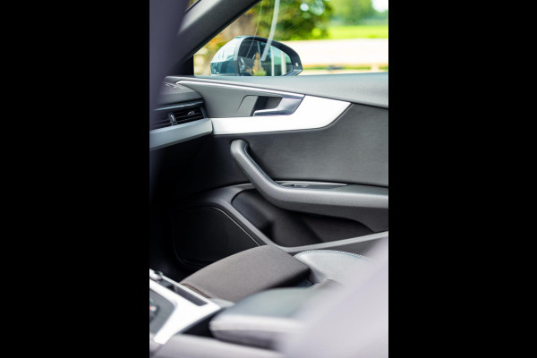 Audi A5 Sportback 1.4 TFSI Sport S-line I virtual I NL Auto I NAP I Rookvrij I Afneembare trekhaak I 19 Inch I Climate I Cruise