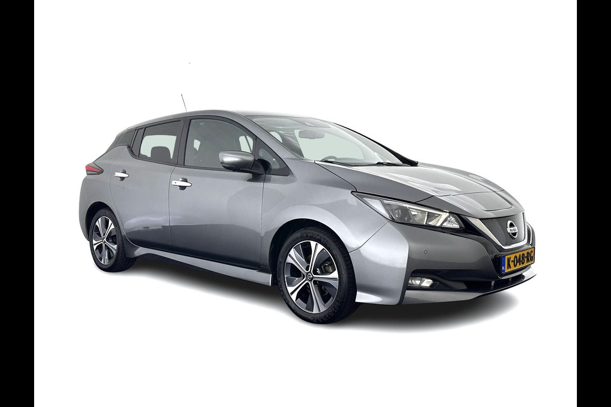 Nissan Leaf N-Connecta 40 kWh {SOH-90%} Aut. *HEATPUMP | ADAPTIVE-CRUISE | NAVI-FULLMAP | TOPVIEW | KEYLESS | BLINDSPOT |  DIGI-COCKPIT | HEATED-COMFORTSEATS | DAB | PRIVACYGLASS | ECC | PDC | CARPLAY | 17"ALU*