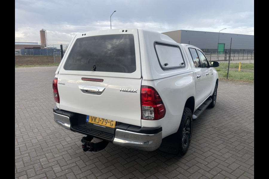 Toyota Hilux 2.4 D-4D DC 4WD | 3500kg AHG | camera