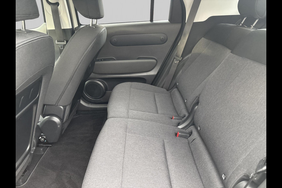 Hyundai Inster Evolve Sky Plus 49 kWh | All Season banden | Stuur- en stoelverwarming