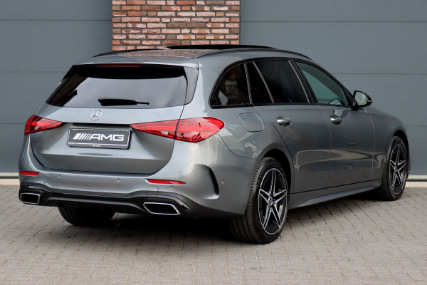 Mercedes-Benz C-Klasse Estate 300 e AMG Line Premium+ | Distronic+ | Panoramadak | Trekhaak | Memory | HUD | Digital Light | Verwarmd Stuurwiel | Advanced Sound System | Keyless Go | Surround Camera |