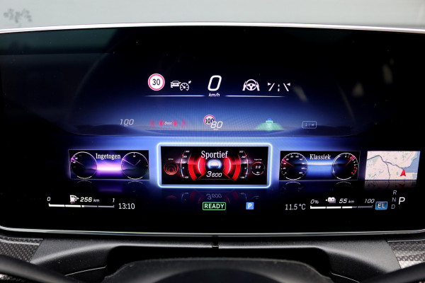 Mercedes-Benz C-Klasse Estate 300 e AMG Line Premium+ | Distronic+ | Panoramadak | Trekhaak | Memory | HUD | Digital Light | Verwarmd Stuurwiel | Advanced Sound System | Keyless Go | Surround Camera |