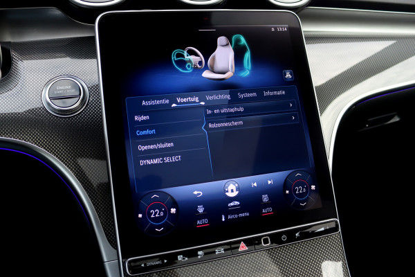 Mercedes-Benz C-Klasse Estate 300 e AMG Line Premium+ | Distronic+ | Panoramadak | Trekhaak | Memory | HUD | Digital Light | Verwarmd Stuurwiel | Advanced Sound System | Keyless Go | Surround Camera |