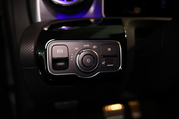 Mercedes-Benz CLA-Klasse 200 Premium Plus PANO BURMESTER MEMORY SFEER VIRTUAL '20