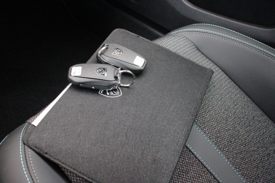 Peugeot 308 SW 1.2 MILD Hybrid 145PK e-DCS6 ALLURE | KEYLESS ENTRY/START | DRAADLOZE APPLE CARPLAY/ANDROID AUTO | NAVIGATIE | CLIMATE CONTROL | LICHTMETALEN VELGEN 17" | LED KOPLAMPEN | 360° CAMERA | ADAPTIVE CRUISE CONTROL | DODEHOEK DETCTIE | DRAADLOZE TELEFOONLADER |