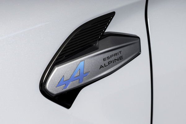 Renault Captur 1.3 mild hybrid 160 esprit Alpine - Automaat | S/K-Panodak | Dig. Cockpit | Adapt. Cruise | Stoel-+Stuurverw. | PDC | Camera | NAV + App. Connect | ECC | LM 19" | 4252