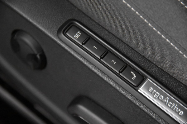 Volkswagen Golf 1.4 TSI DSG eHybrid *1ste Eigenaar*Memory*Ambiente*