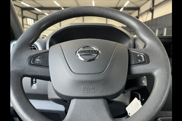 Nissan Interstar 2.3 dCi 136pk E6 L2H2 N-Connecta 3p BPM Vrij! Lease €294 p/m, Navi, Camera, PDC, Airco, Trekhaak, Cruise controle, Onderhoudshistorie aanwezig