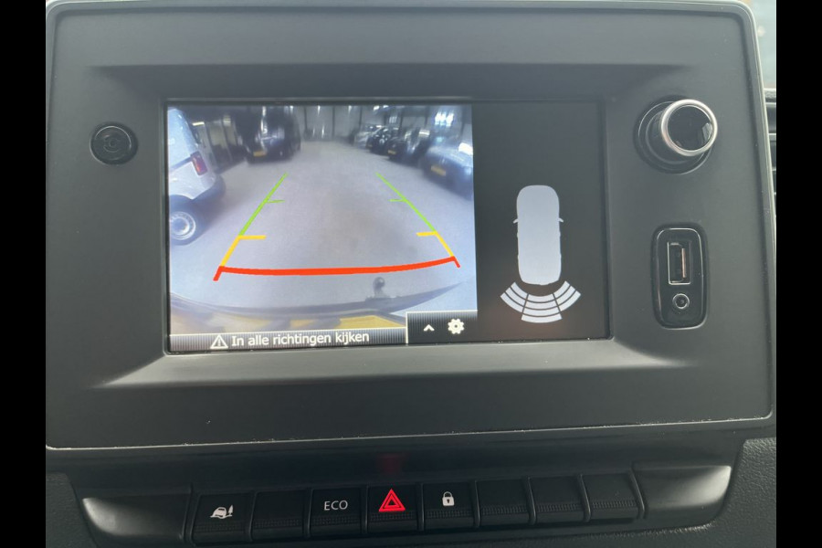 Nissan Interstar 2.3 dCi 136pk E6 L2H2 N-Connecta 3p BPM Vrij! Lease €294 p/m, Navi, Camera, PDC, Airco, Trekhaak, Cruise controle, Onderhoudshistorie aanwezig