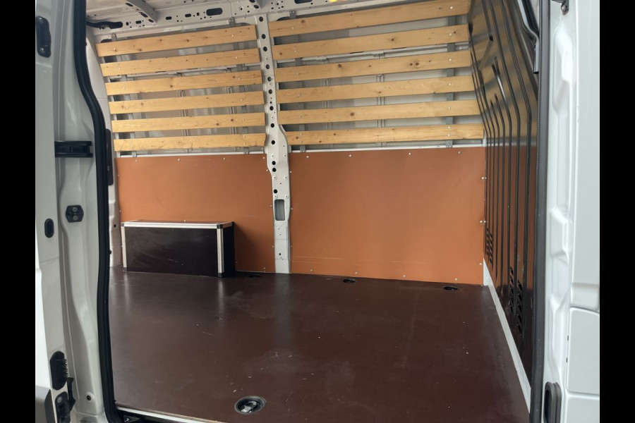 Nissan Interstar 2.3 dCi 136pk E6 L2H2 N-Connecta 3p BPM Vrij! Lease €294 p/m, Navi, Camera, PDC, Airco, Trekhaak, Cruise controle, Onderhoudshistorie aanwezig