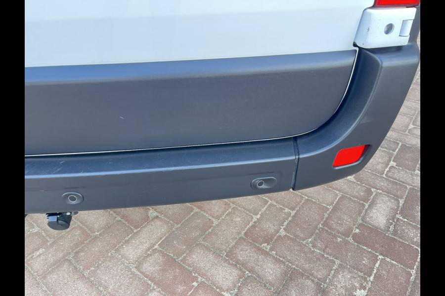 Nissan Interstar 2.3 dCi 136pk E6 L2H2 N-Connecta 3p BPM Vrij! Lease €294 p/m, Navi, Camera, PDC, Airco, Trekhaak, Cruise controle, Onderhoudshistorie aanwezig