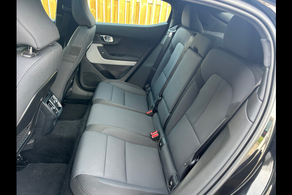 Polestar 2 Long Range Dual Motor Launch Edition 78kWh 91% SOH Trekhaak 1e Eig NL-Auto Rijklaarprijs!