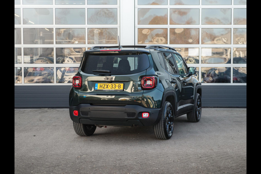 Jeep Renegade 4xe 240 Plug-in Hybrid Electric The North Star | Schuif/Kanteldak | Winter Pack | Techno Green