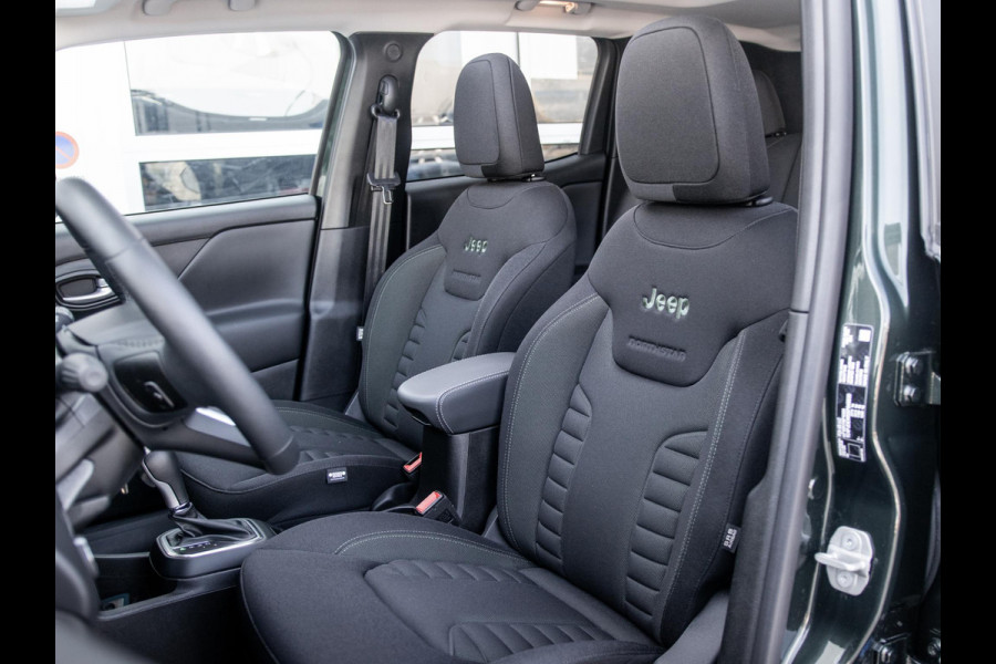 Jeep Renegade 4xe 240 Plug-in Hybrid Electric The North Star | Schuif/Kanteldak | Winter Pack | Techno Green