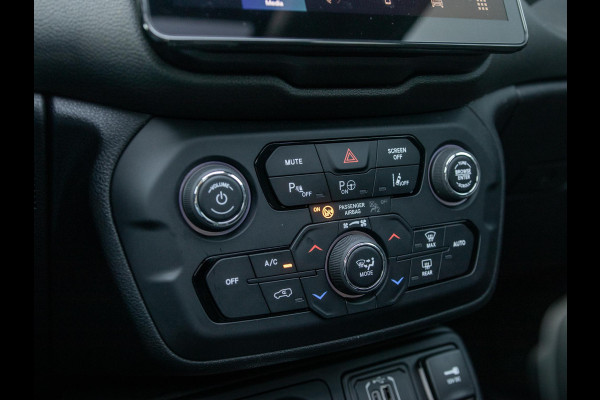 Jeep Renegade 4xe 240 Plug-in Hybrid Electric The North Star | Schuif/Kanteldak | Winter Pack | Techno Green