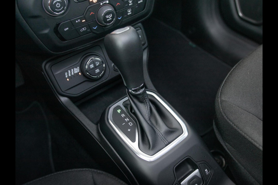 Jeep Renegade 4xe 240 Plug-in Hybrid Electric The North Star | Schuif/Kanteldak | Winter Pack | Techno Green