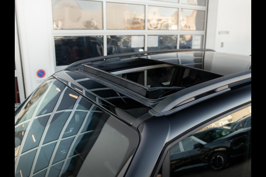 Jeep Renegade 4xe 240 Plug-in Hybrid Electric The North Star | Schuif/Kanteldak | Winter Pack | Techno Green