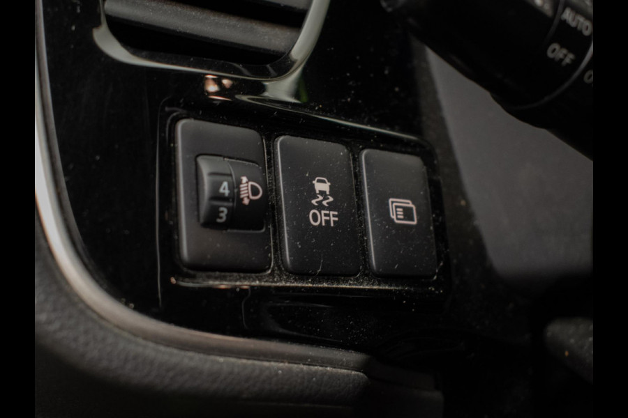 Mitsubishi Outlander 2.4 PHEV Sport (APPLE CARPLAY,NAVI,CAMERA,CLIMATE,CRUISE,STOELVERWARMING,LED,GETINT,TREKHAAK,LM VELGEN)