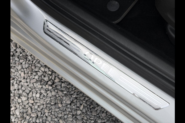 Opel Astra Sports Tourer 1.4 Innovation Dealer Onderhouden,Navi,Camera,Trekhaak,150pk,Keyless,Rijstrooksensor,Halfleder,2e Eigenaar,Lm velgen,BSD,PDC V+A,N.A.P,Apk tot 12-2026