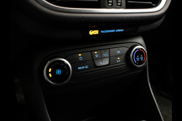 Ford Fiesta 1.1 Sport (APPLE CARPLAY,NAVI,LED,PDC,LANE ASSIST,DAB,BLUETOOTH,SPORTSTOELEN,LM VELGEN,NIEUWE APK,NETTE STAAT)