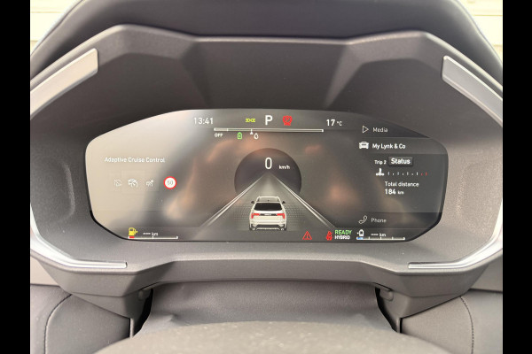 Lynk & Co 01 1.5 Rolhoes / zwarte dakhemel / 360 Camera / Adaptieve cruise control / Elektrische stoelen / BLIS / Stoelverwarming / Elektrische achterklep / Climate control / Parkeersensoren met camera / Regensensor / Keyless entry /