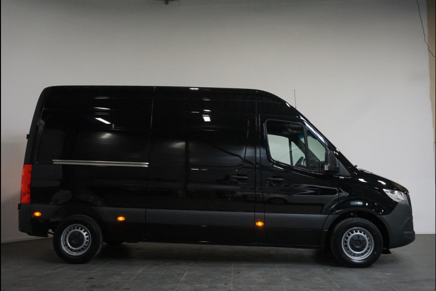 Mercedes-Benz Sprinter 211 1.9 CDI L2H2 FWD Automaat 9-G tronic Airco Navi Camera Cruisecontrol 3Zits Electra pakket DAB