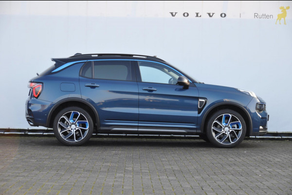 Lynk & Co 01 1.5 Rolhoes / zwarte dakhemel / 360 Camera / Adaptieve cruise control / Elektrische stoelen / BLIS / Stoelverwarming / Elektrische achterklep / Climate control / Parkeersensoren met camera / Regensensor / Keyless entry /