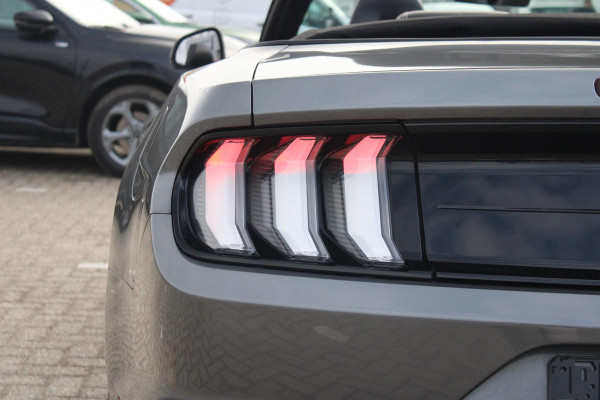 Ford Mustang Convertible 5.0 V8 GT 450pk | EU versie | Voorstoelen verwarmd en geventileerd | Bang&Olufsen | Achteruitrijcamera | Adaptive cruise control