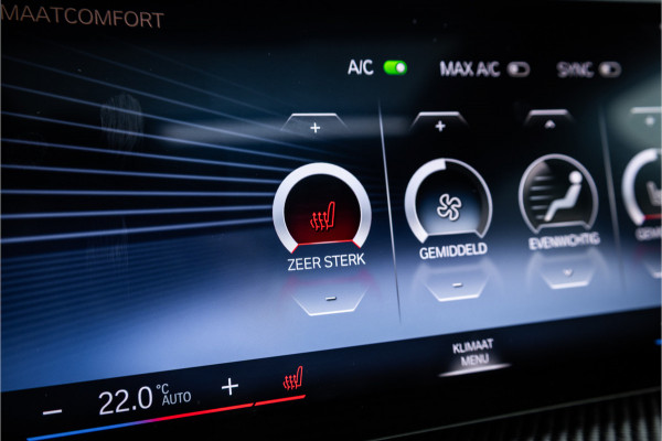 BMW i4 M50 High Executive 84 kWh - M Sport | Panorama | Carbon | 360 Camera | Sportstoelen