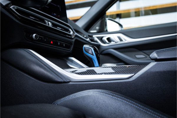 BMW i4 M50 High Executive 84 kWh - M Sport | Panorama | Carbon | 360 Camera | Sportstoelen