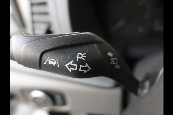 Ford Transit 330 2.0 TDCI L3H2 Trend Automaat Airco Trekhaak Cruise Control