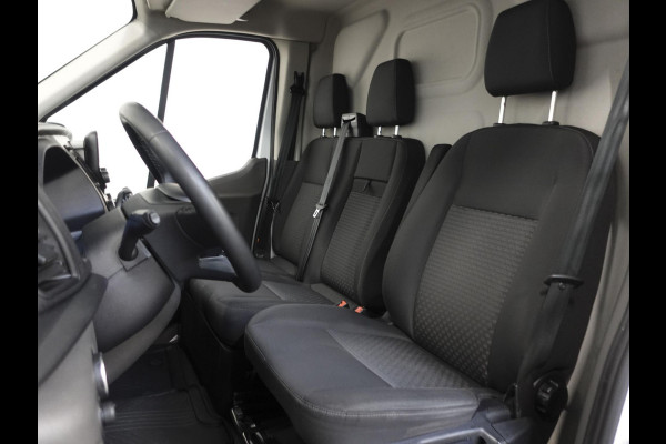 Ford Transit 330 2.0 TDCI L3H2 Trend Automaat Airco Trekhaak Cruise Control