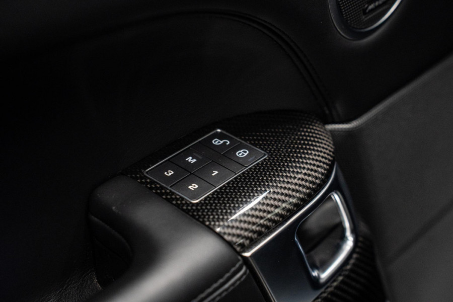 Land Rover Range Rover Sport 5.0 V8 SC SVR *URBAN / Meridian / Sport-uitlaat / Panorama / Carbon / Keyless*