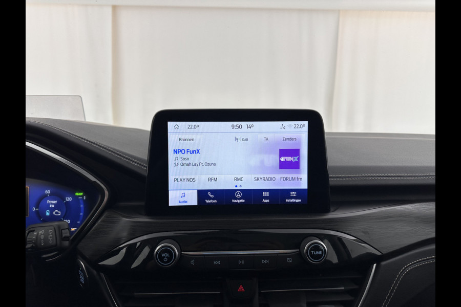 Ford Kuga 2.5 PHEV Vignale (Plug-In) (INCL-BTW) Aut. *HEAD-UP | LEATHER | DIGI-COCKPIT | FULL-LED | KEYLESS | DAB | CARPLAY | NAVI-FULLMAP | MEMORY-PACK | HEATED-COMFORTSEATS | PRIVACYGLASS | TOWBAR | 18''ALU*