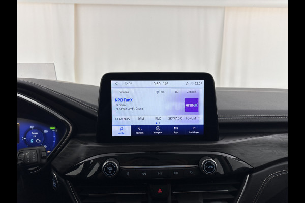 Ford Kuga 2.5 PHEV Vignale (Plug-In) (INCL-BTW) Aut. *HEAD-UP | LEATHER | DIGI-COCKPIT | FULL-LED | KEYLESS | DAB | CARPLAY | NAVI-FULLMAP | MEMORY-PACK | HEATED-COMFORTSEATS | PRIVACYGLASS | TOWBAR | 18''ALU*