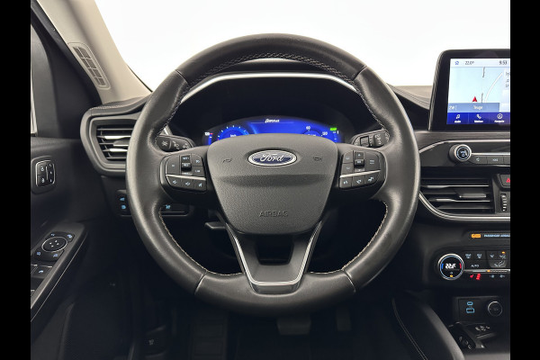 Ford Kuga 2.5 PHEV Vignale (Plug-In) (INCL-BTW) Aut. *HEAD-UP | LEATHER | DIGI-COCKPIT | FULL-LED | KEYLESS | DAB | CARPLAY | NAVI-FULLMAP | MEMORY-PACK | HEATED-COMFORTSEATS | PRIVACYGLASS | TOWBAR | 18''ALU*