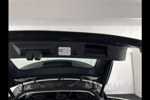 Ford Kuga 2.5 PHEV Vignale (Plug-In) (INCL-BTW) Aut. *HEAD-UP | LEATHER | DIGI-COCKPIT | FULL-LED | KEYLESS | DAB | CARPLAY | NAVI-FULLMAP | MEMORY-PACK | HEATED-COMFORTSEATS | PRIVACYGLASS | TOWBAR | 18''ALU*