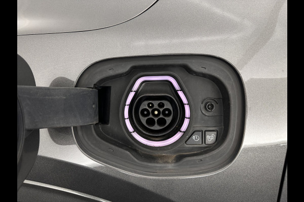 Ford Kuga 2.5 PHEV Vignale (Plug-In) (INCL-BTW) Aut. *HEAD-UP | LEATHER | DIGI-COCKPIT | FULL-LED | KEYLESS | DAB | CARPLAY | NAVI-FULLMAP | MEMORY-PACK | HEATED-COMFORTSEATS | PRIVACYGLASS | TOWBAR | 18''ALU*