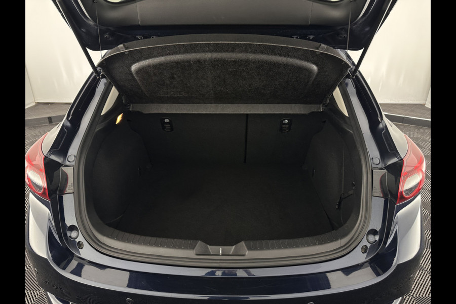 Mazda 3 2.2 SkyActiv-D 150 SkyLease *HEATED-COMFORTSEATS | NAVI-FULLMAP | DAB+ | PRIVACYGLASS | ECC | PDC | CRUISE | 18''ALU*