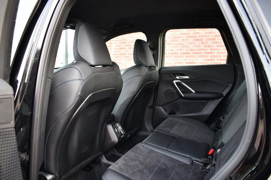 BMW X1 sDrive18i M-Sport Camera ACC-voorber Shadowline Adp-onderstel